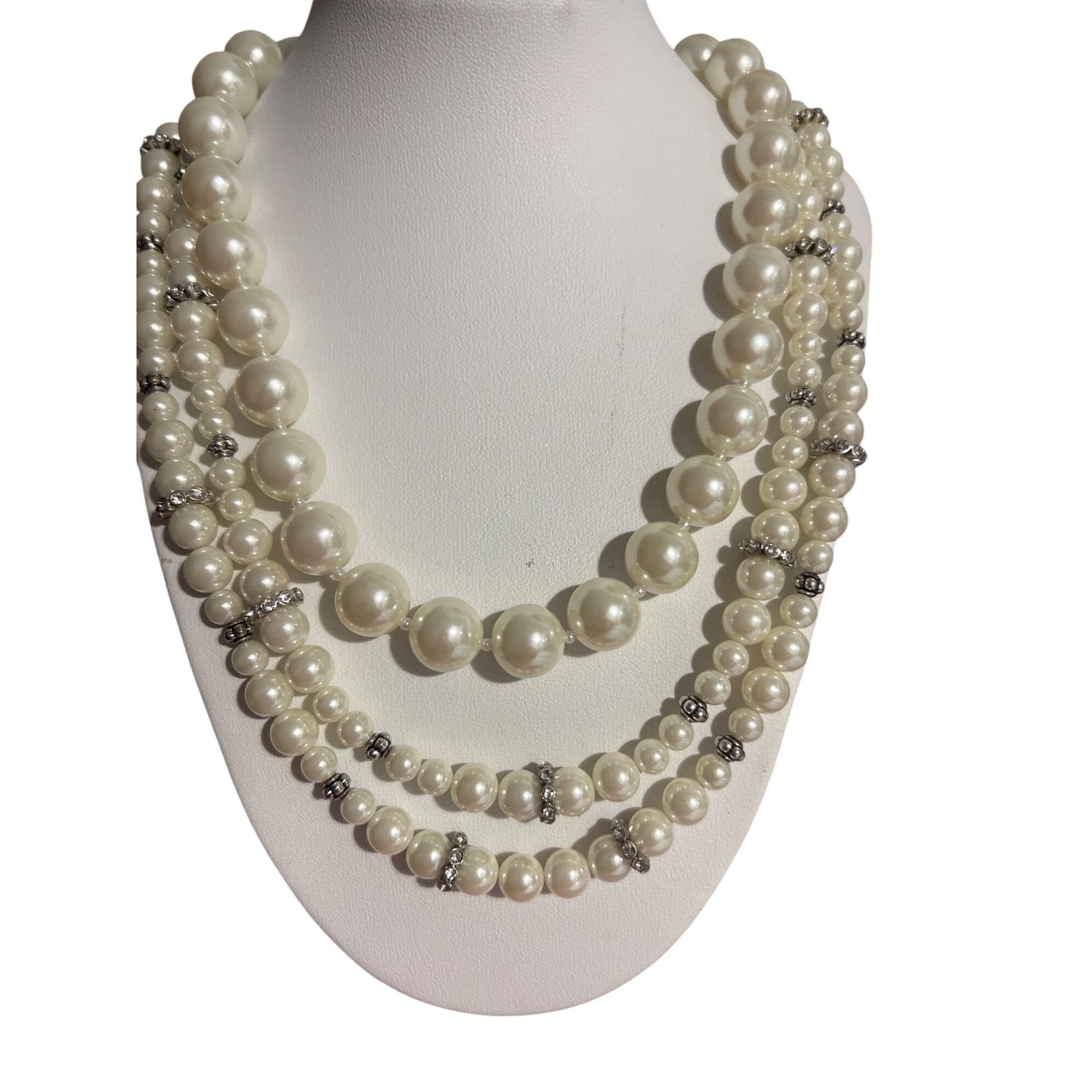 Other Vtg Multi Strand Faux Pearl Necklace Glows Under Black Light Size ONE SIZE - 2 Thumbnail