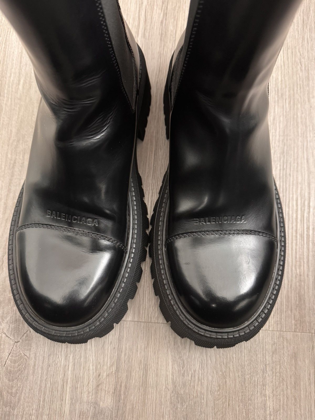 Balenciaga Balenciaga Tractor 20mm Chelsea boots black calfskin leather Size US 11 / EU 44 - 4 Thumbnail