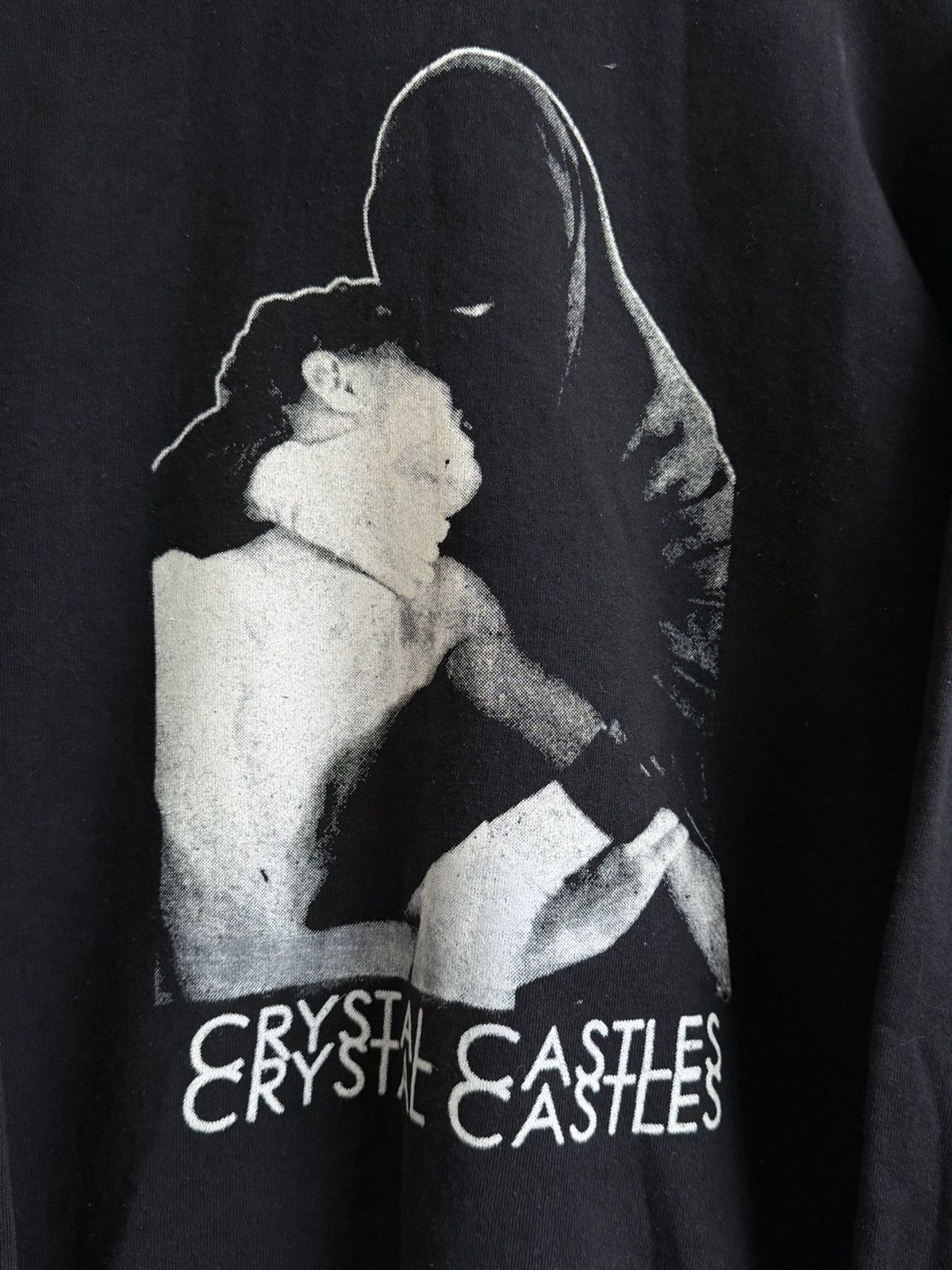 Band Tees Vintage Crystal Castles Sweatshirt Rare Size US XL / EU 56 / 4 - 2 Thumbnail