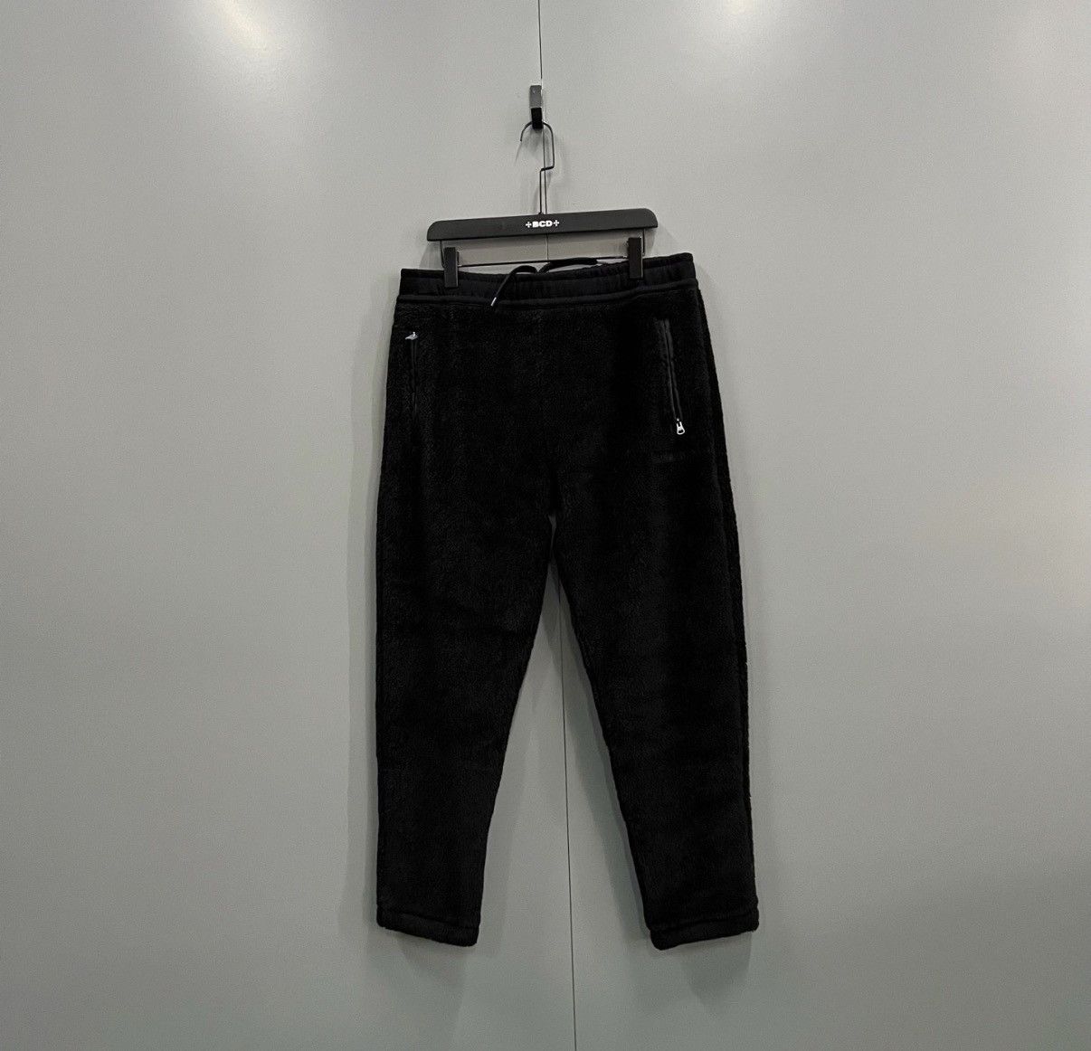 Burberry Burberry Black Fleece Sweatpants J41 Size US 36 / EU 52 - 1 Thumbnail