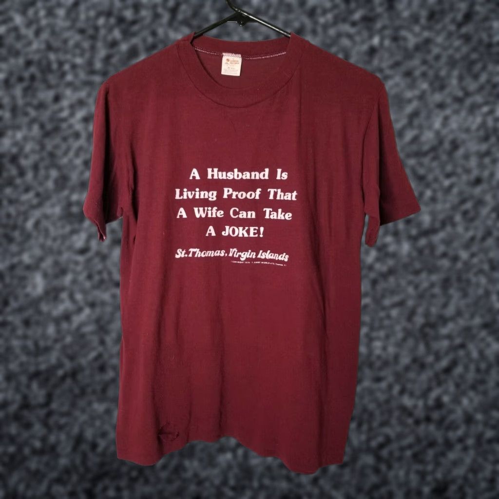 Thrasher VINTAGE Unisex M 70s St. Thomas Virgin Islands Funny T-Shirt Thrashed Hisband Wife Red 1970s Graphic Tee Men Women Holiday Theme Shirts Size US M / EU 48-50 / 2 - 1 Thumbnail