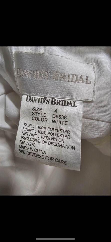 Designer Brand New Davids Bridal Wedding Dress Size ONE SIZE - 5 Thumbnail