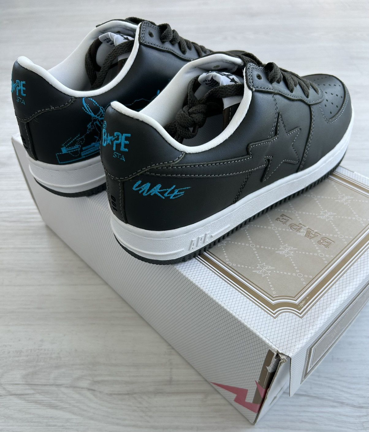 Bape VERY RARE OG 2003 A BATHING APE X UNKLE 1 OF 100 BAPESTA Size US 10 / EU 43 - 8 Thumbnail