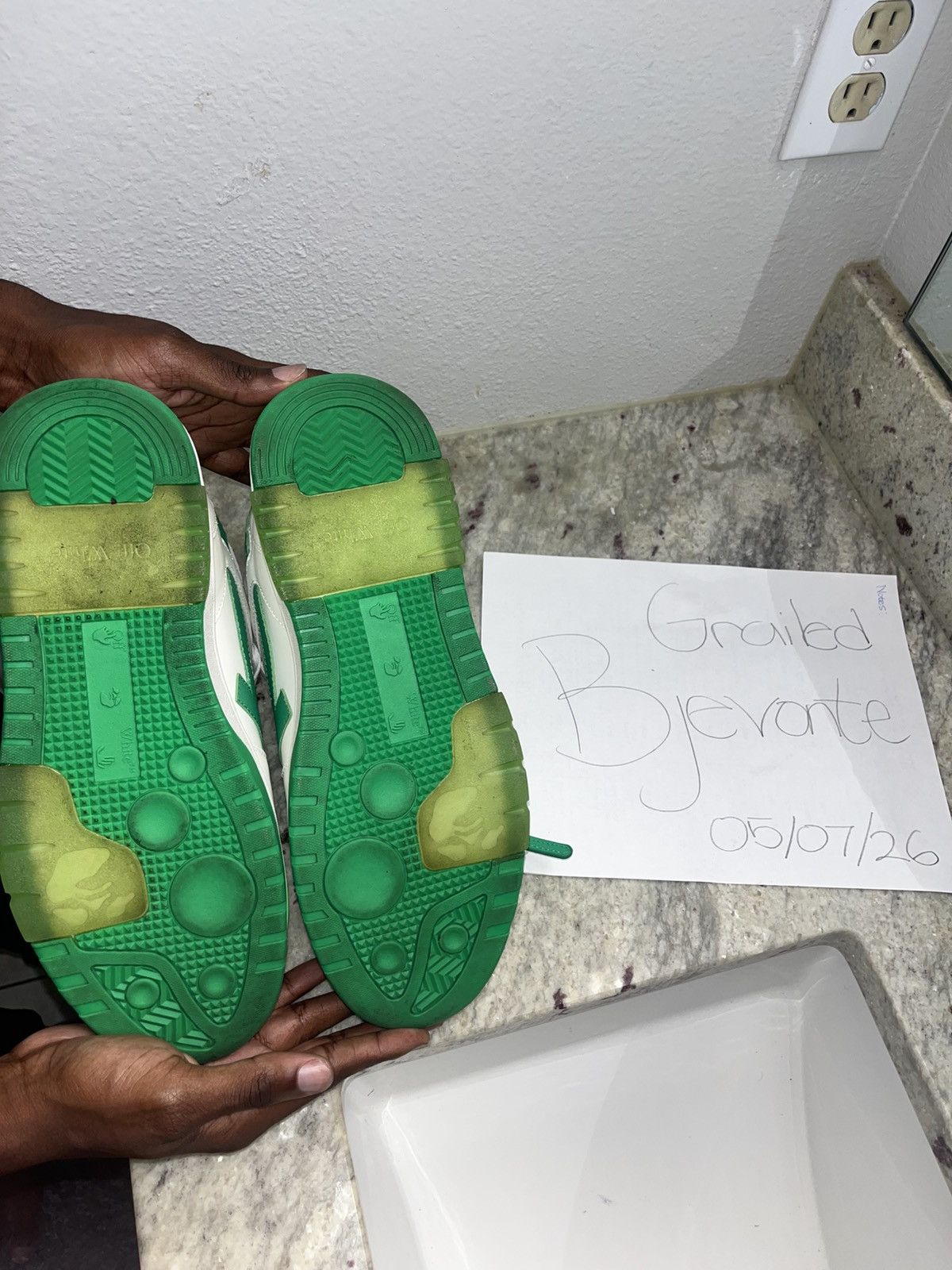 Off-White Off White Out Of Office Size US 11 / EU 44 - 6 Thumbnail