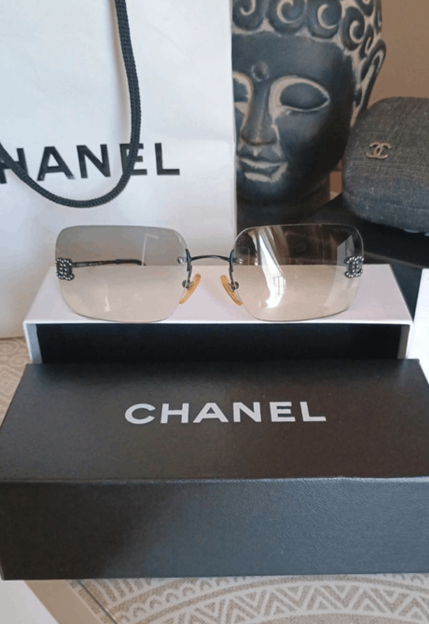 Chanel Chanel Sunglasses 4017-D Rhinestone Logo Rimless Vintage Size ONE SIZE - 1 Thumbnail