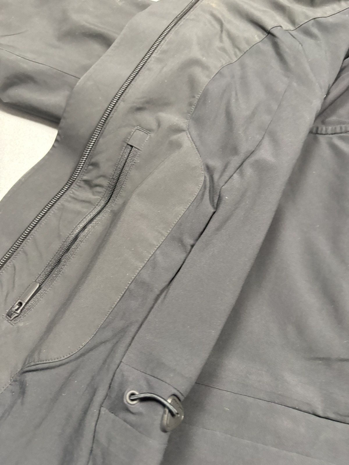 Lululemon Lululemon Black Hooded Jacket Lightweight Technical Coat Size S / US 4 / IT 40 - 17 Thumbnail