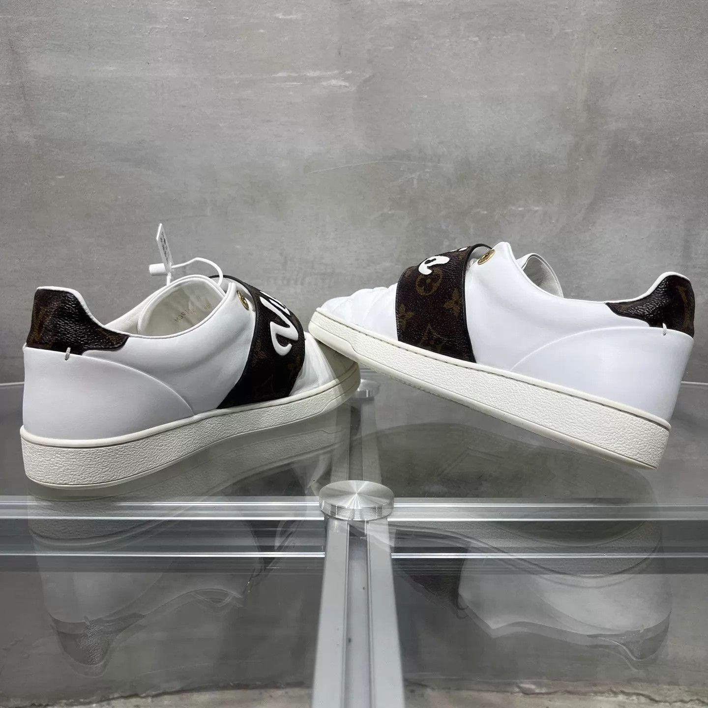 Louis Vuitton LV Monogram Velcro White Sneaker UK4 (38) Size US 7.5 / IT 37.5 - 5 Thumbnail