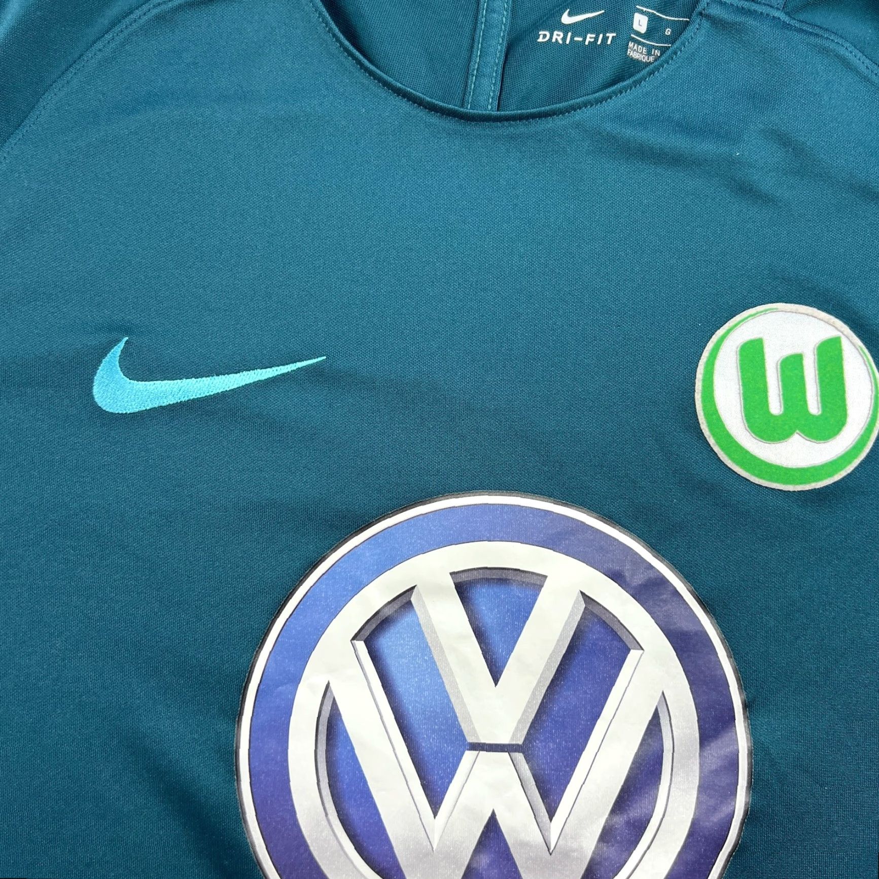 Nike Nike VFL Wolfsburg 2016 2017 Training Jersey Football Mens L Green T-Shirt Athletic Jersey Mens Sports Nike Size US L / EU 52-54 / 3 - 5 Thumbnail