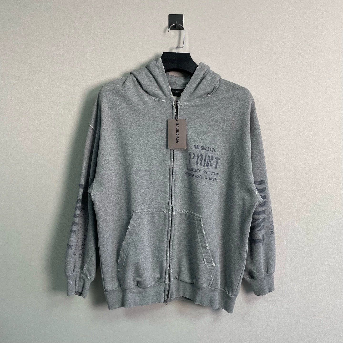Balenciaga balenciaga printed zip-up hoodie in gray Size US M / EU 48-50 / 2 - 1 Thumbnail