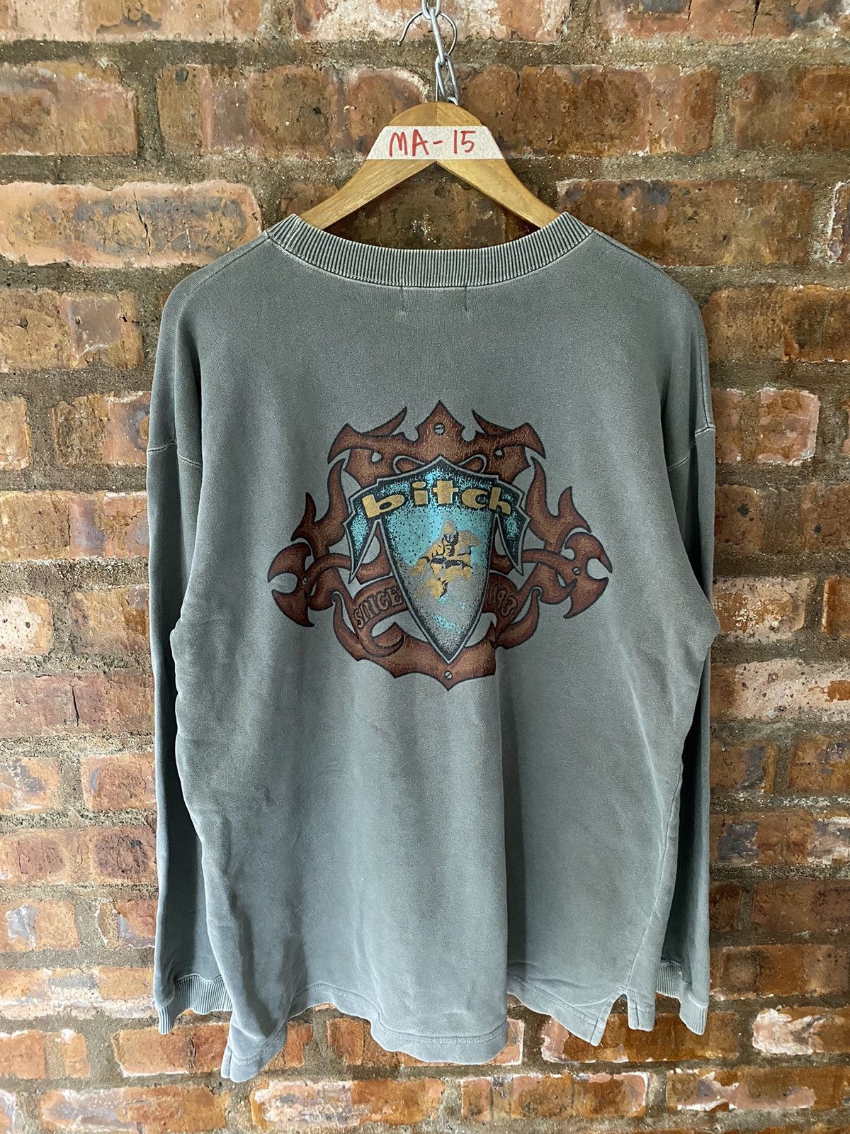 Hook-Ups 🔥1990s BITCH skateboard tribal logo sweashirt Size US L / EU 52-54 / 3 - 2 Thumbnail