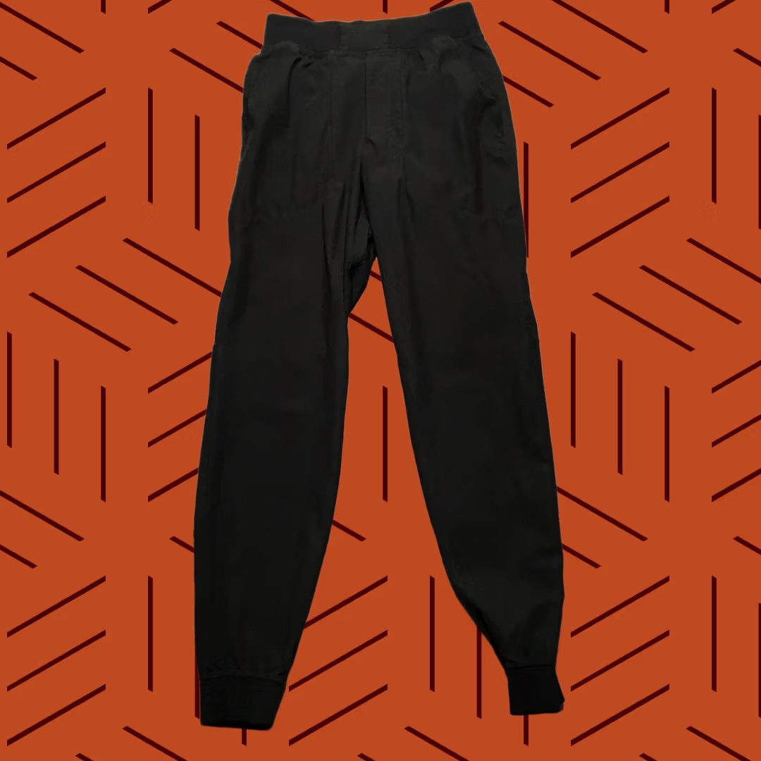 Lululemon Lululemon ABC Jogger Pants Mens XS Black Performance Taper Athleisure Minimalist Gym & Training Pants, Athletic, Jogger, Pockets, Stretch, Lightweight Size US 27 - 1 Thumbnail