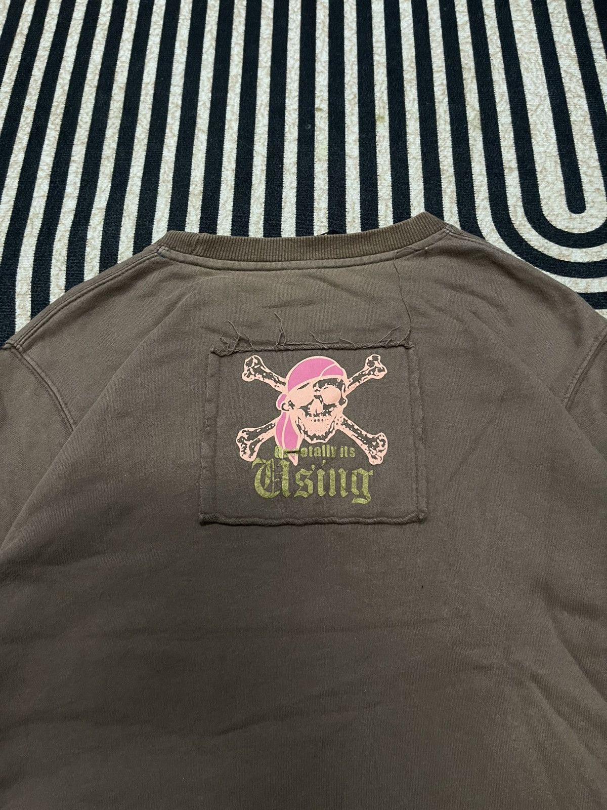 Eternal 2000s ETERNAL SKULL/CROSS DESIGN SUNFADED SWEATSHIRT Size US M / EU 48-50 / 2 - 15 Thumbnail