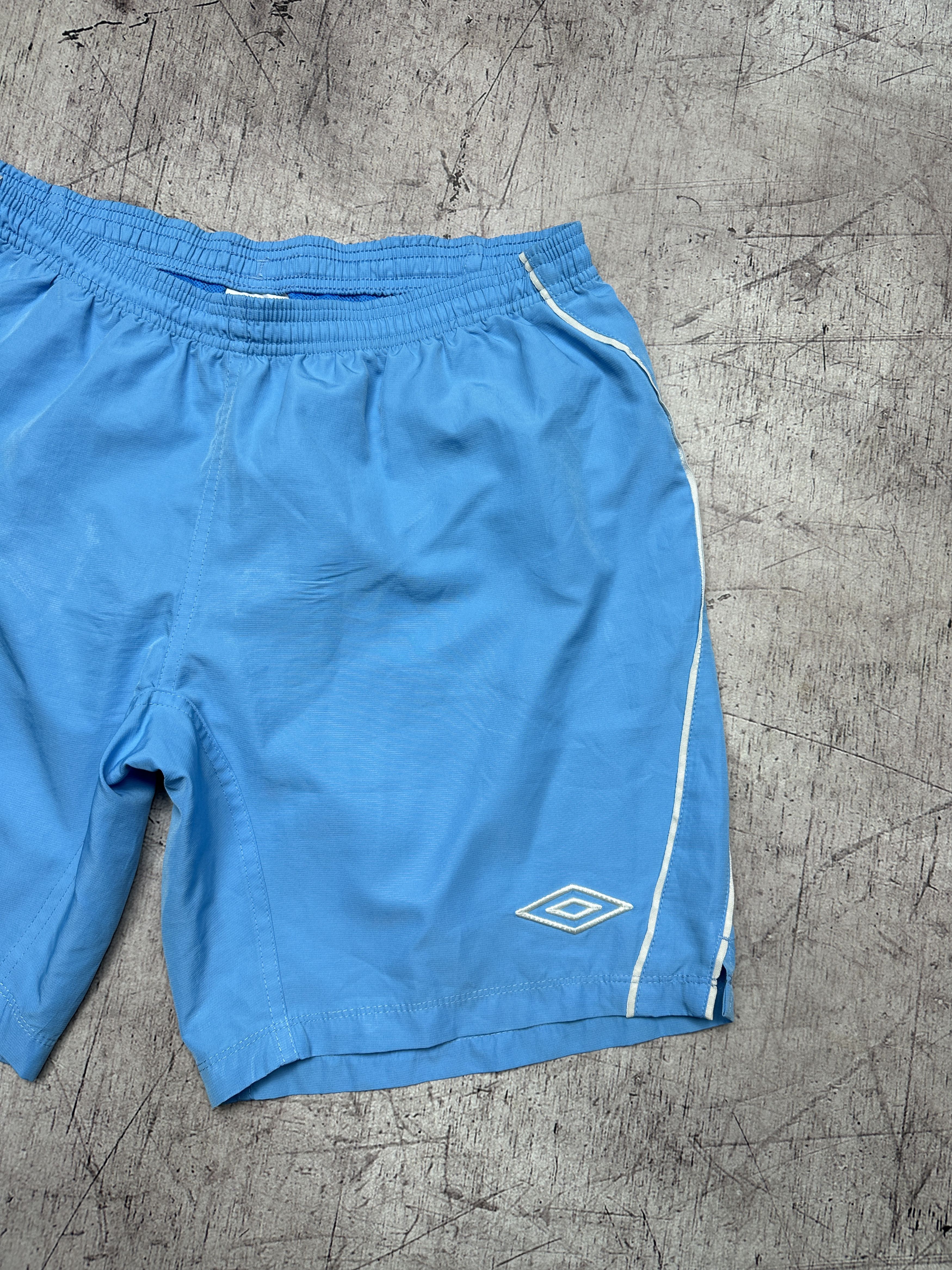 Umbro Umbro Mens Nylon Shorts Size US 34 / EU 50 - 2 Thumbnail