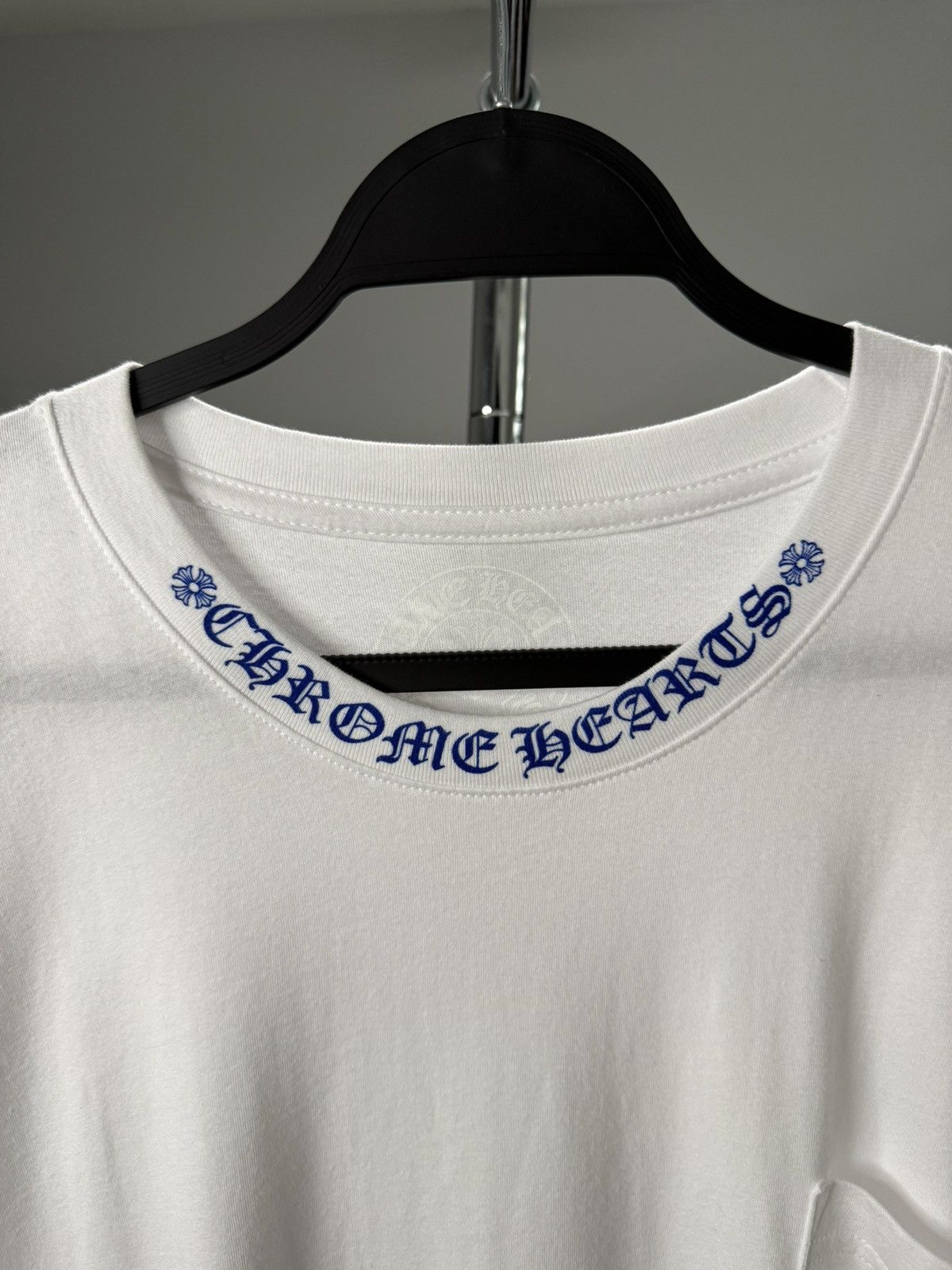 Chrome Hearts Chrome Hearts White/Blue Neck Logo Longsleeve Size US XXL / EU 58 / 5 - 3 Thumbnail