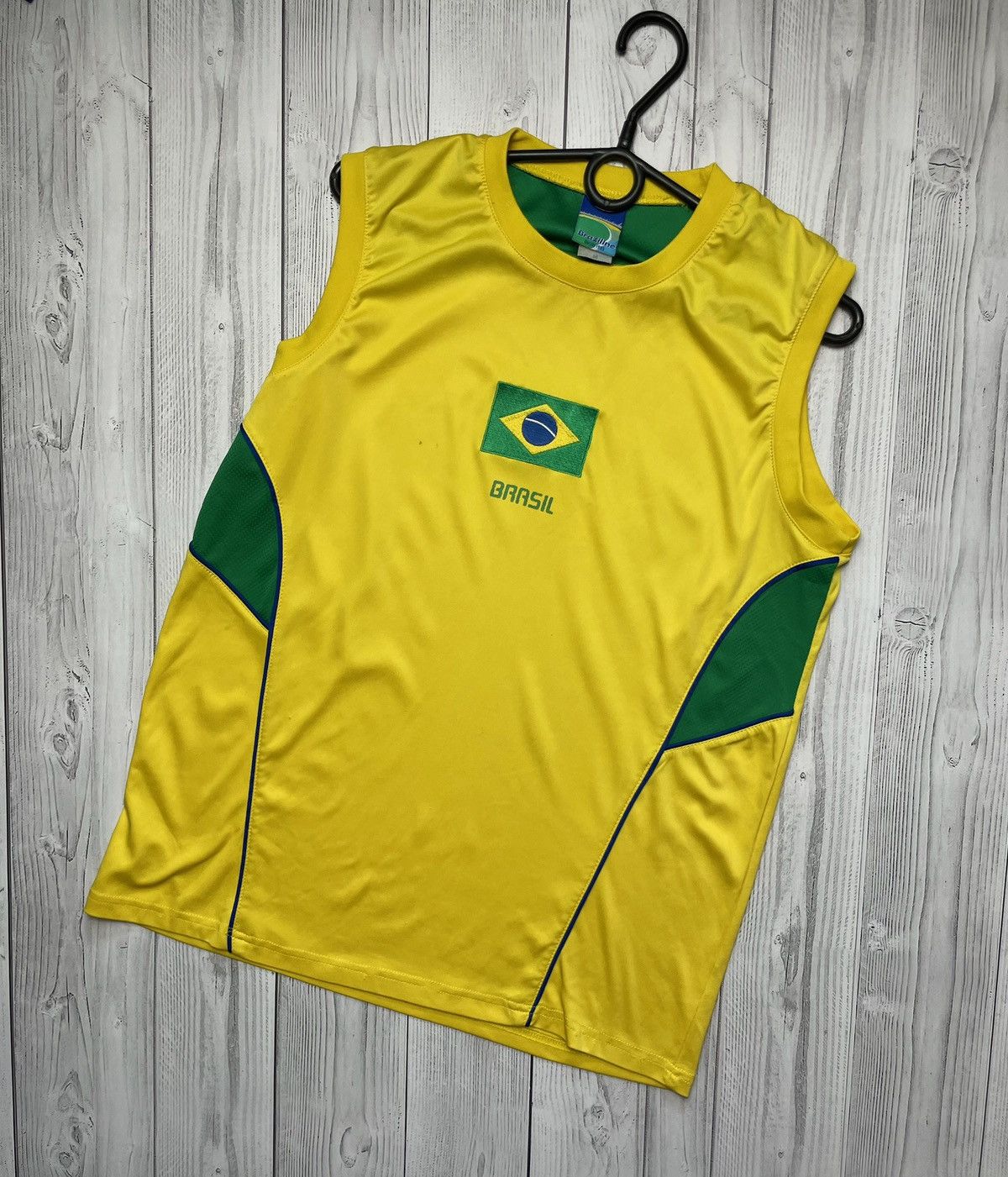 Vintage Vintage Brasil tee logo Brazil size M Size US M / EU 48-50 / 2 - 1 Thumbnail