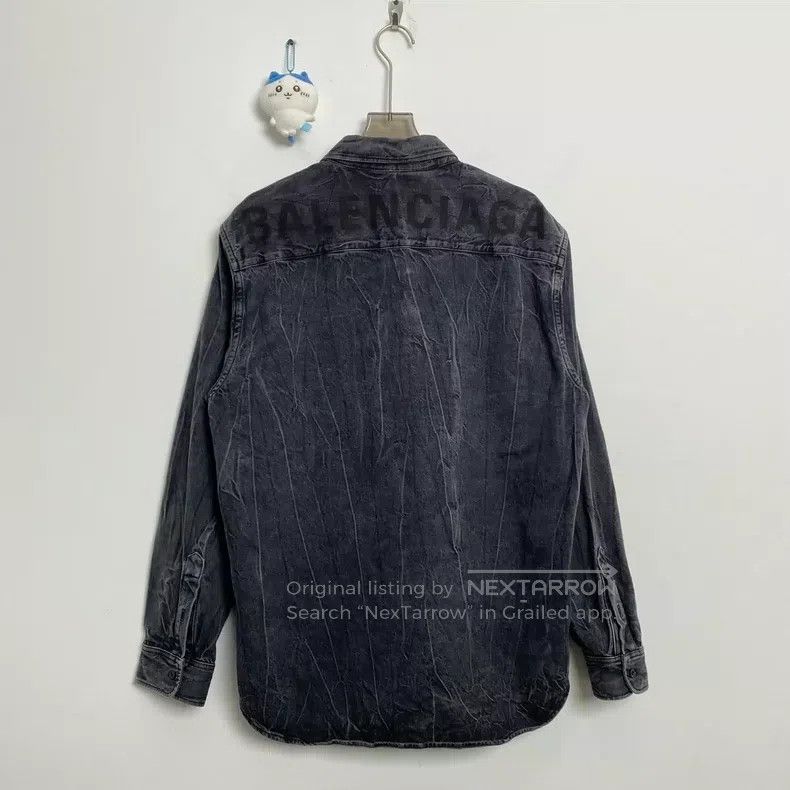 Balenciaga Balenciaga size 39 Distressed Design Back Logo Denim Shirt Size US S / EU 44-46 / 1 - 2 Thumbnail