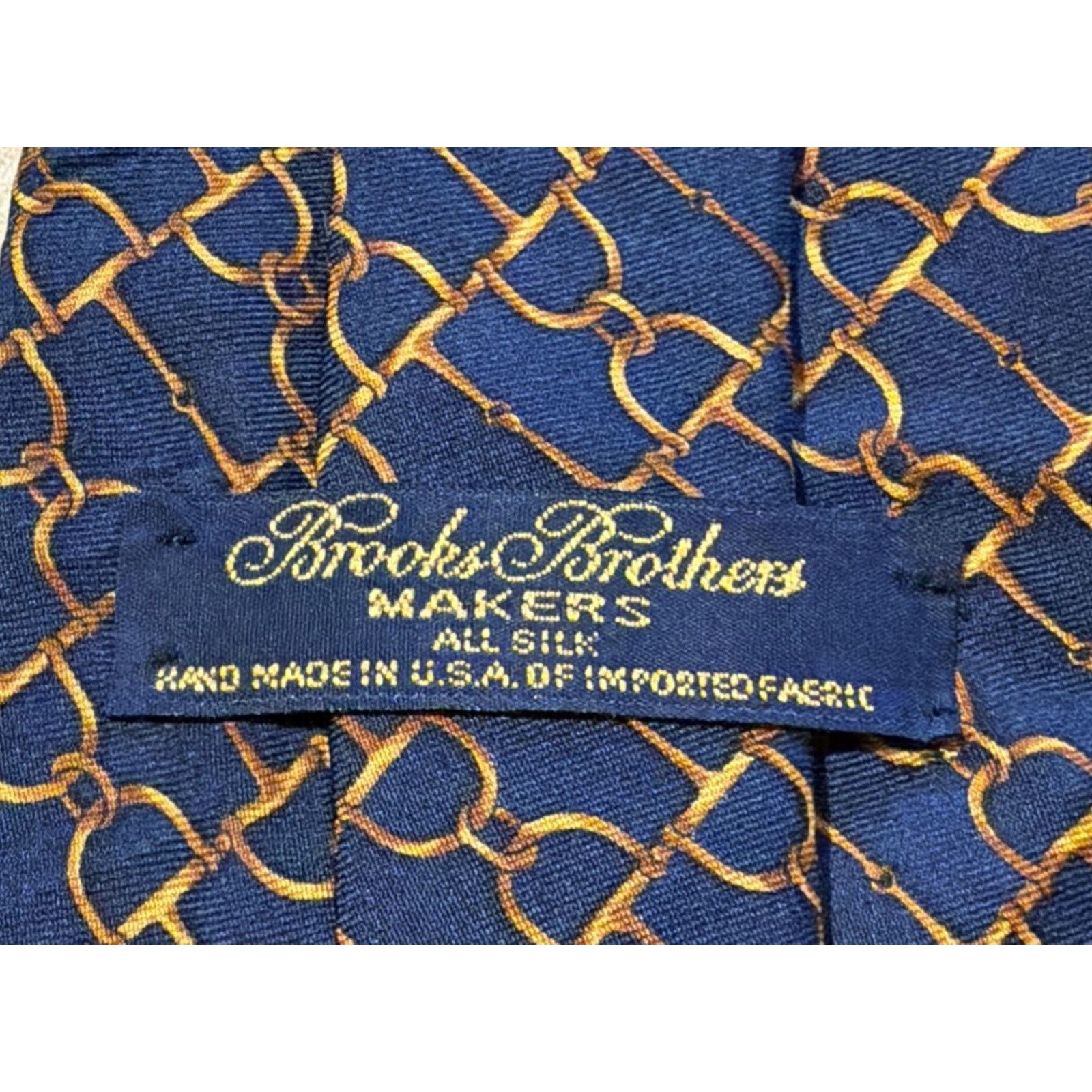 Brooks Brothers Brooks Brothers Tie Makers Silk Chain Link Navy Blue & Gold Size ONE SIZE - 4 Thumbnail