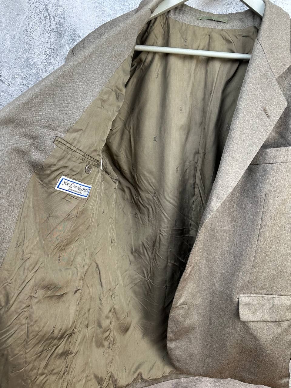 Yves Saint Laurent Yves Saint Laurent Pour Homme Pure Wool Beige Two-Piece Suit Size 54R - 14 Thumbnail