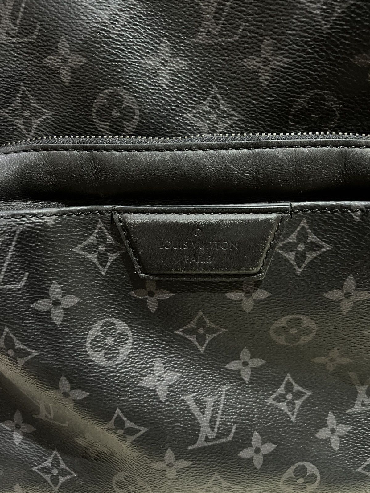 Louis Vuitton Louis Vuitton Monogram Discovery Backpack Size ONE SIZE - 2 Thumbnail