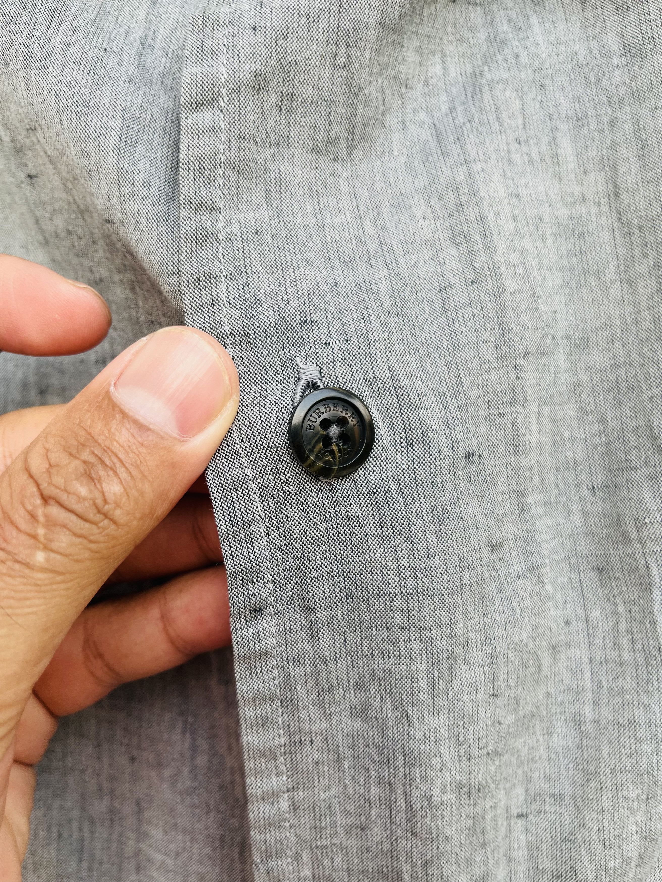 Burberry × Japanese Brand × Vintage Vintage Burberry London Grey Button Up Fashion Style Size US XL / EU 56 / 4 - 9 Thumbnail