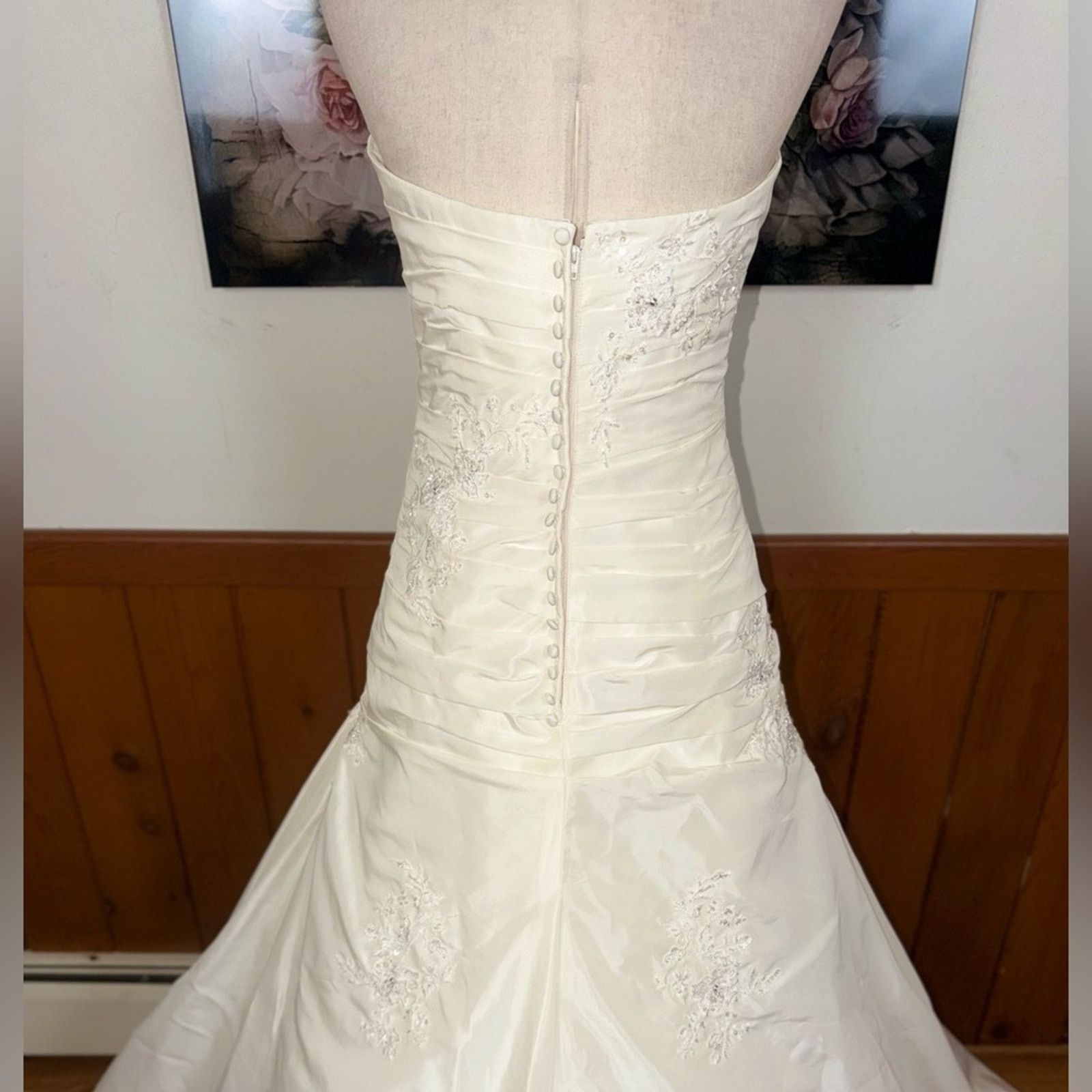 Other Stunning New Private Collection Taffeta Wedding Gown Size L / US 10 / IT 46 - 9 Thumbnail