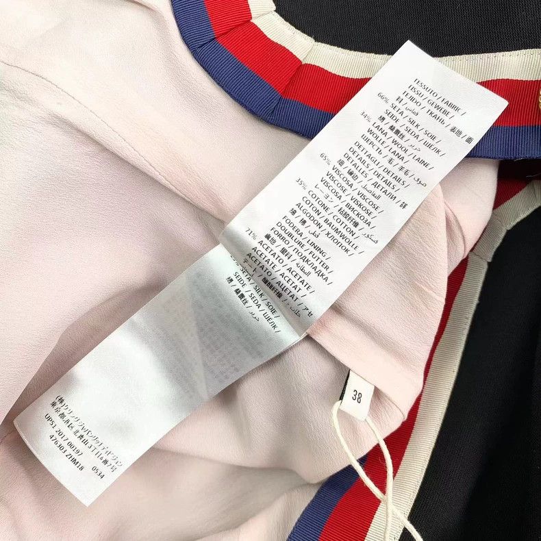 Gucci GucciBlack suit jacket with pearl buckle 2503-Nextarrow Size XS / US 0-2 / IT 36-38 - 5 Thumbnail