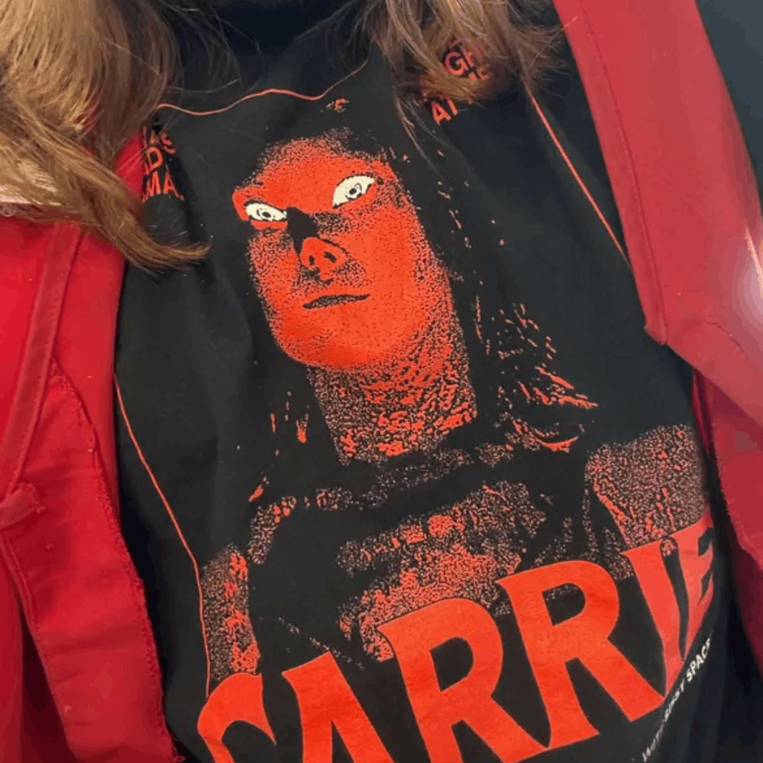 Other Carrie movie 1976 t-shirt, retro horror movie tee Size US L / EU 52-54 / 3 - 3 Thumbnail