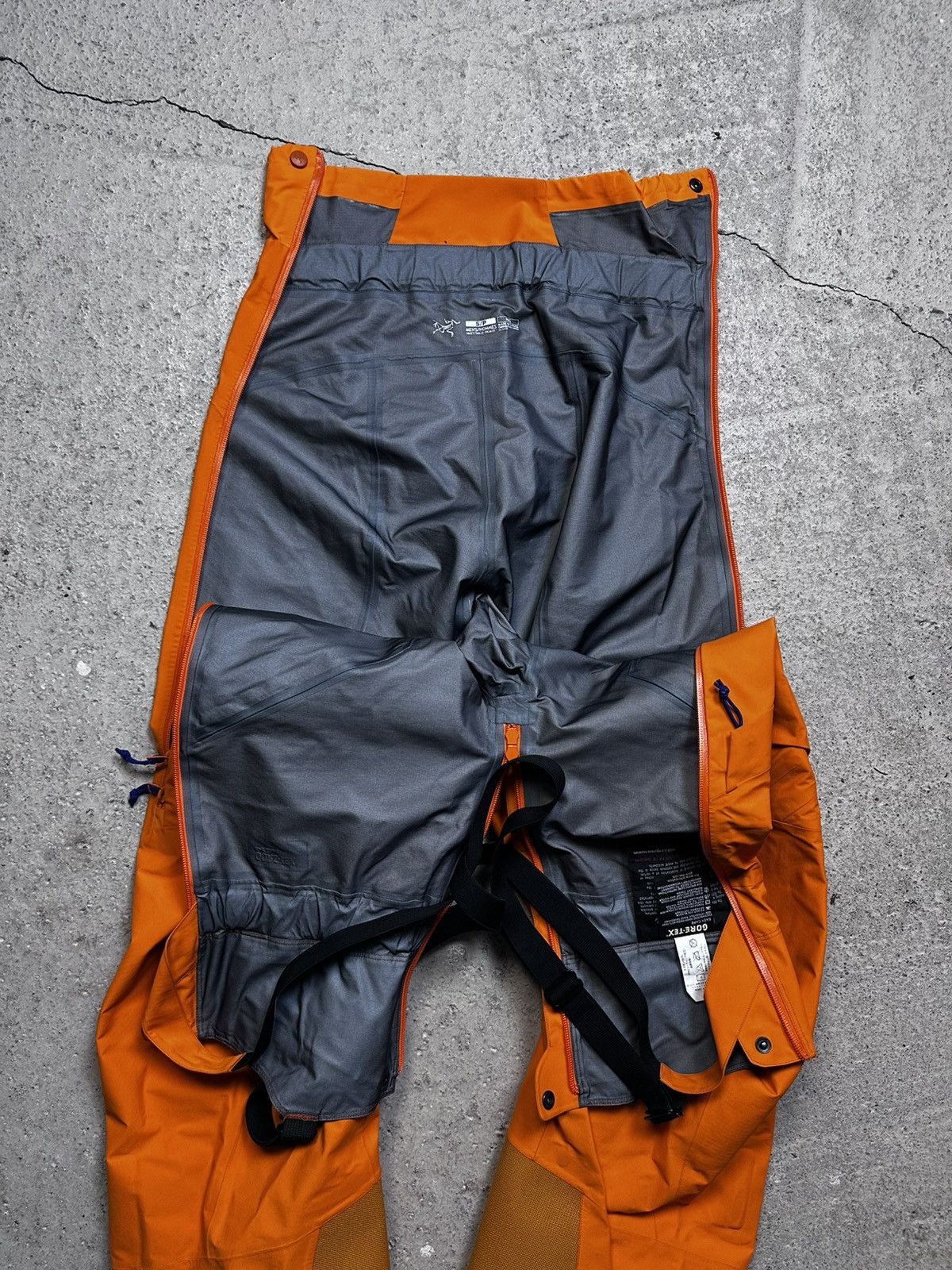 Arc'teryx Arctery Gore Tex Pro Shell Ski Pants Hose size - S Size US 32 / EU 48 - 15 Thumbnail