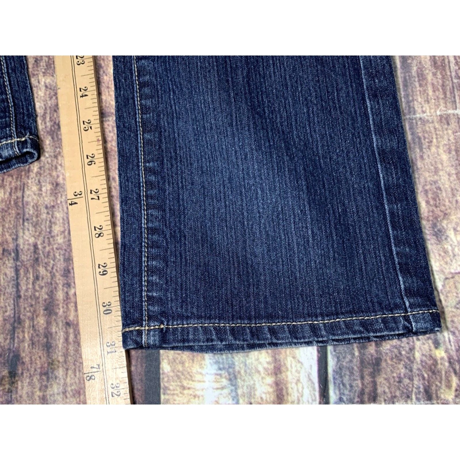 Calvin Klein Calvin Klein Skinny Jeans Women’s Size 34 Regular 31in Inseam Denim Black Stretch 5-Pocket Vintage No-blemish Convenience Slim Rise Mid 8.5-10.5in Size 24" / US 00 / IT 34 - 3 Thumbnail