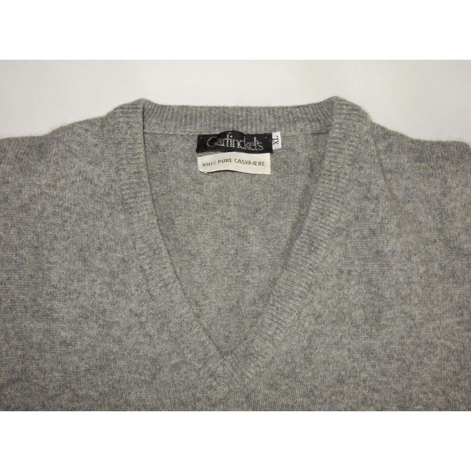 Vintage VINTAGE Garfinckel's Men's Cashmere Vest Size XL Gray Sweater 90s Mens Size US XL / EU 56 / 4 - 3 Thumbnail