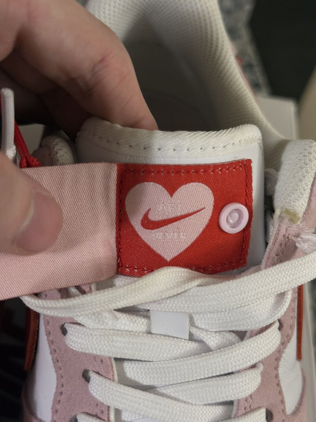 Nike Nike Valentines Day Air Force 1 Pink Size 9 W/ BOX Size US 9 / EU 42 - 10 Thumbnail