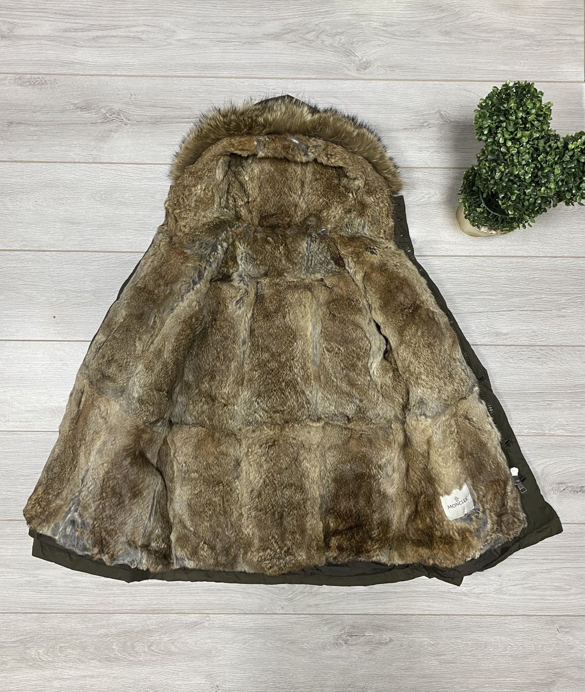 Moncler Moncler Chateaubriant rabbit fur coyote down puffer jacket Size US L / EU 52-54 / 3 - 3 Thumbnail