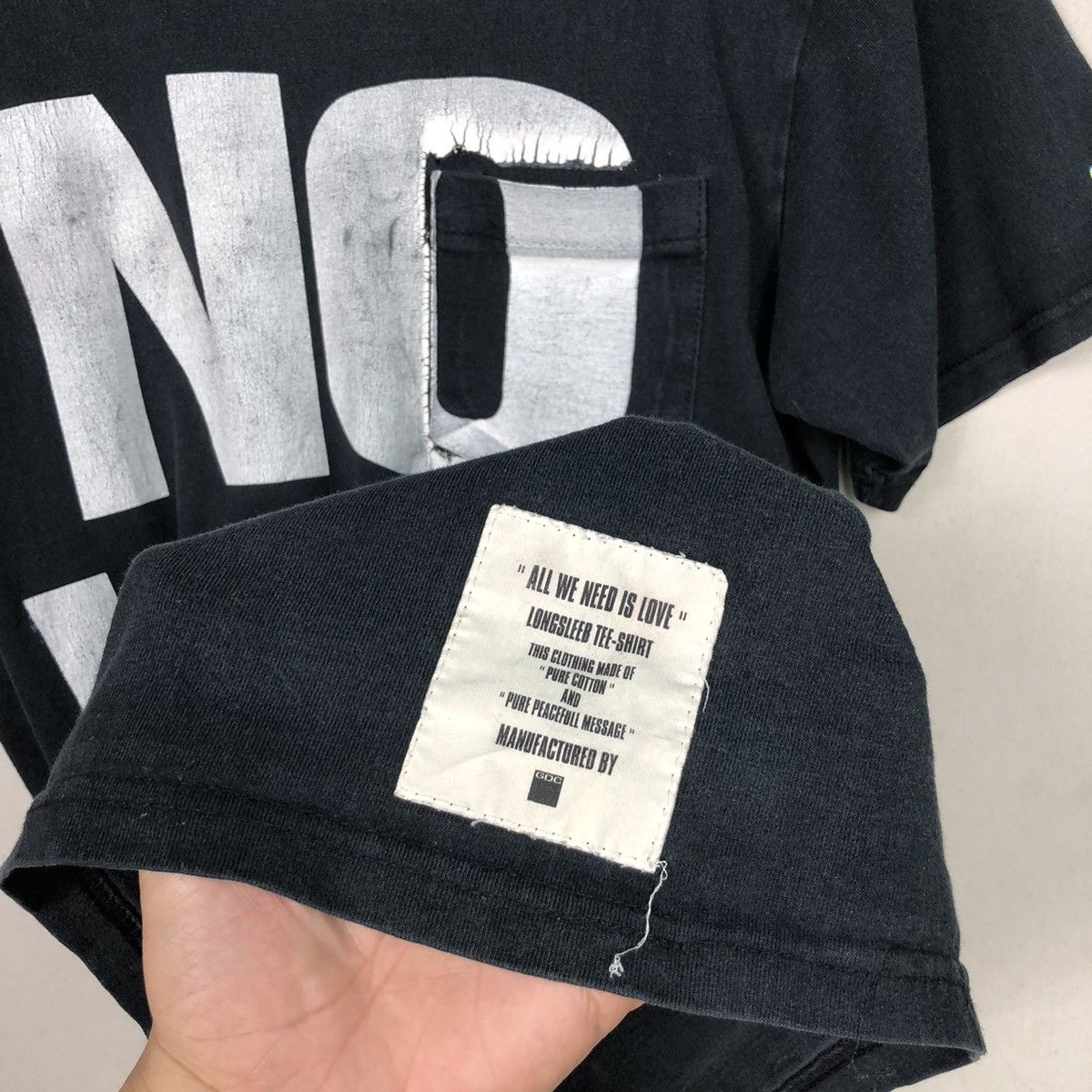 Narcotic GDC Vintage 90s Narcotic GDC No War Tee Size US M / EU 48-50 / 2 - 4 Thumbnail