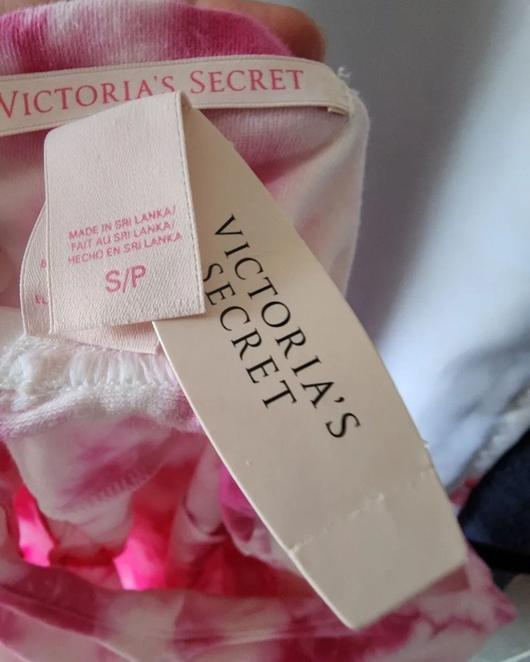 Victoria's Secret NWT Victoria's Secret Pink White Tie Dye Crossback Tank S Size S / US 4 / IT 40 - 3 Thumbnail