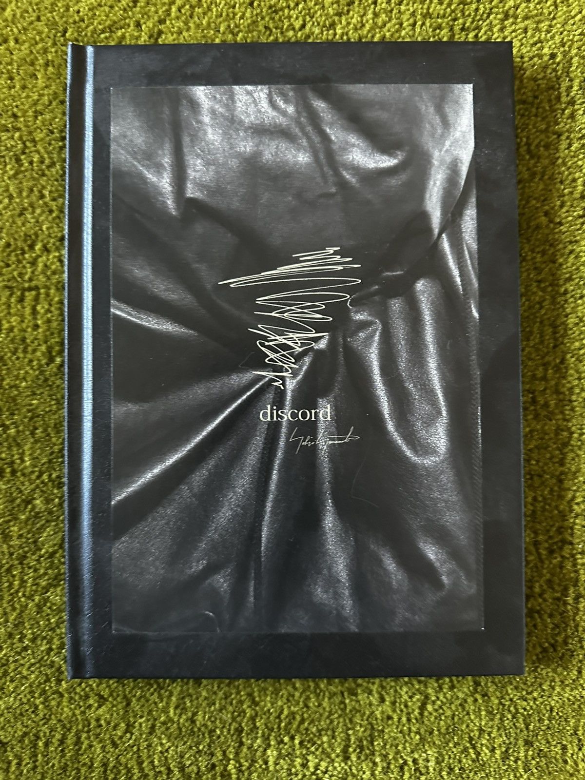 Yohji Yamamoto Yohji Yamamoto lookbook collection Size ONE SIZE - 2 Thumbnail