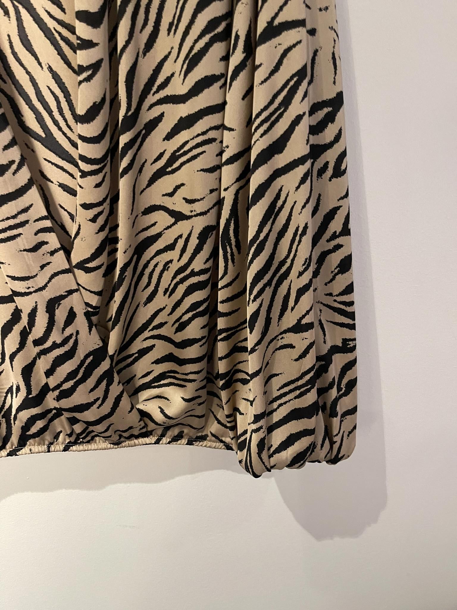 Designer Haver Of London Animal print crossbody blouse Size XL / US 12-14 / IT 48-50 - 4 Thumbnail