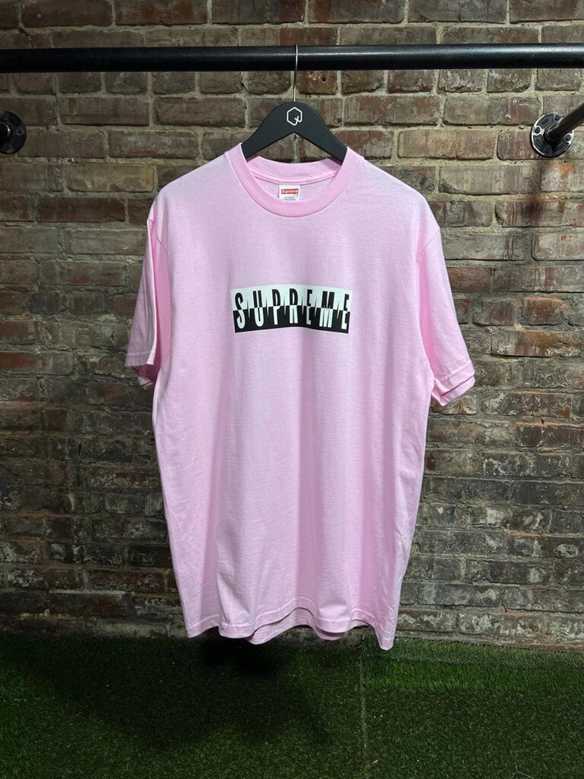 Supreme Supreme Split Tee Light Pink Sz. L Size ONE SIZE - 1 Thumbnail