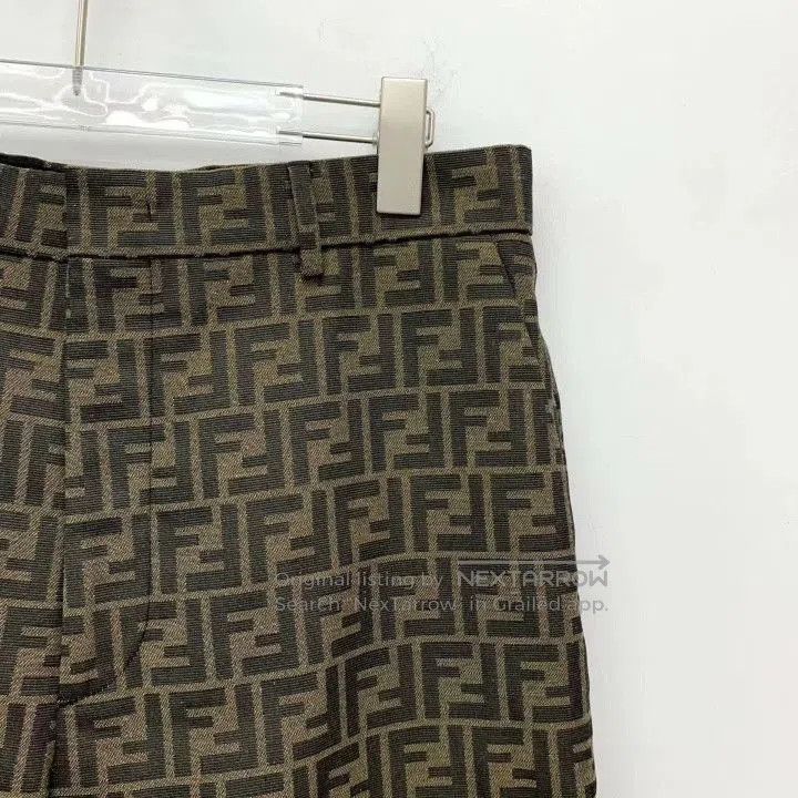 Fendi Fendi Logo Print Casual Shorts. Size US 30 / EU 46 - 2 Thumbnail
