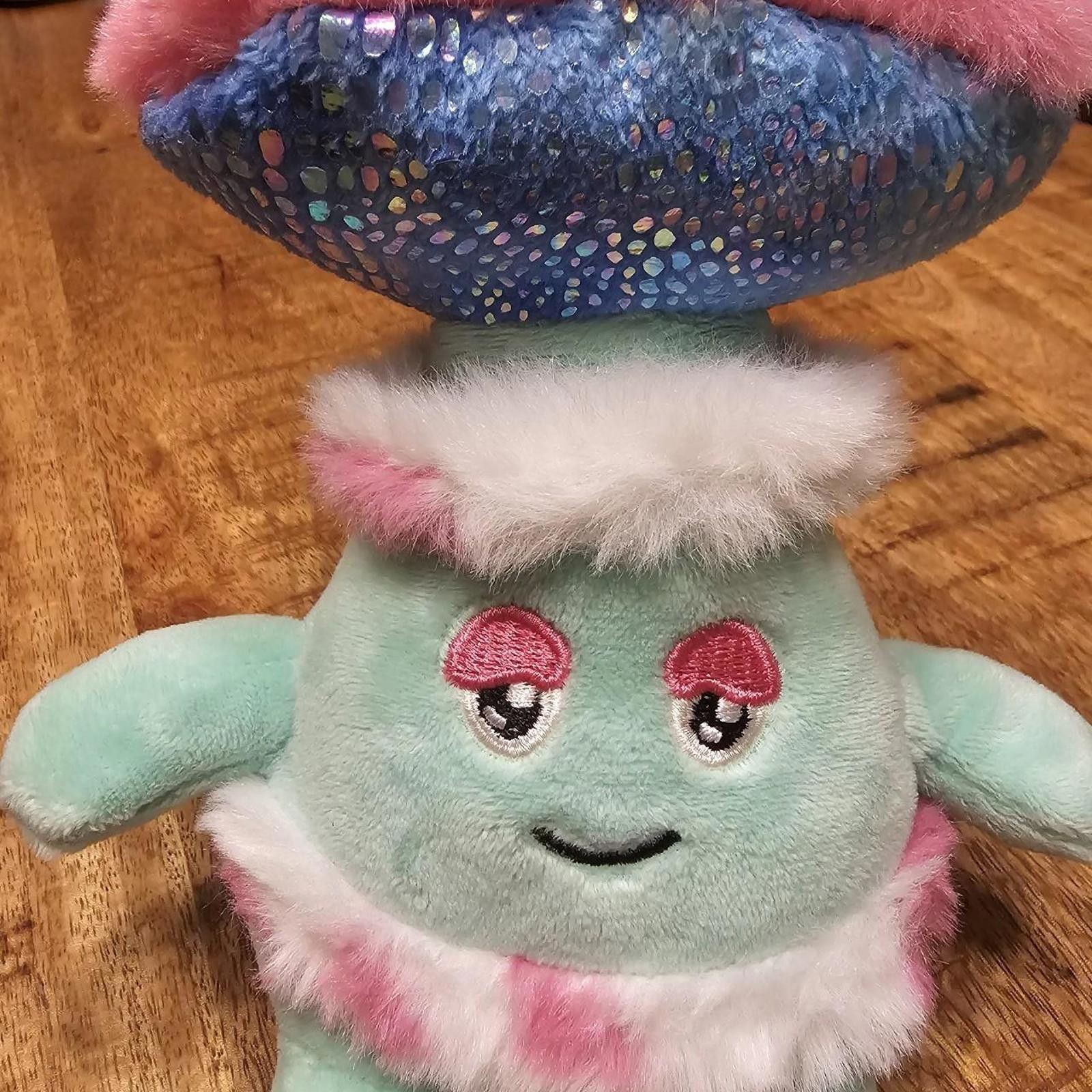 Other Multi Stuffed-animal Living on the Veg Mushroom Toy Size ONE SIZE - 7 Thumbnail
