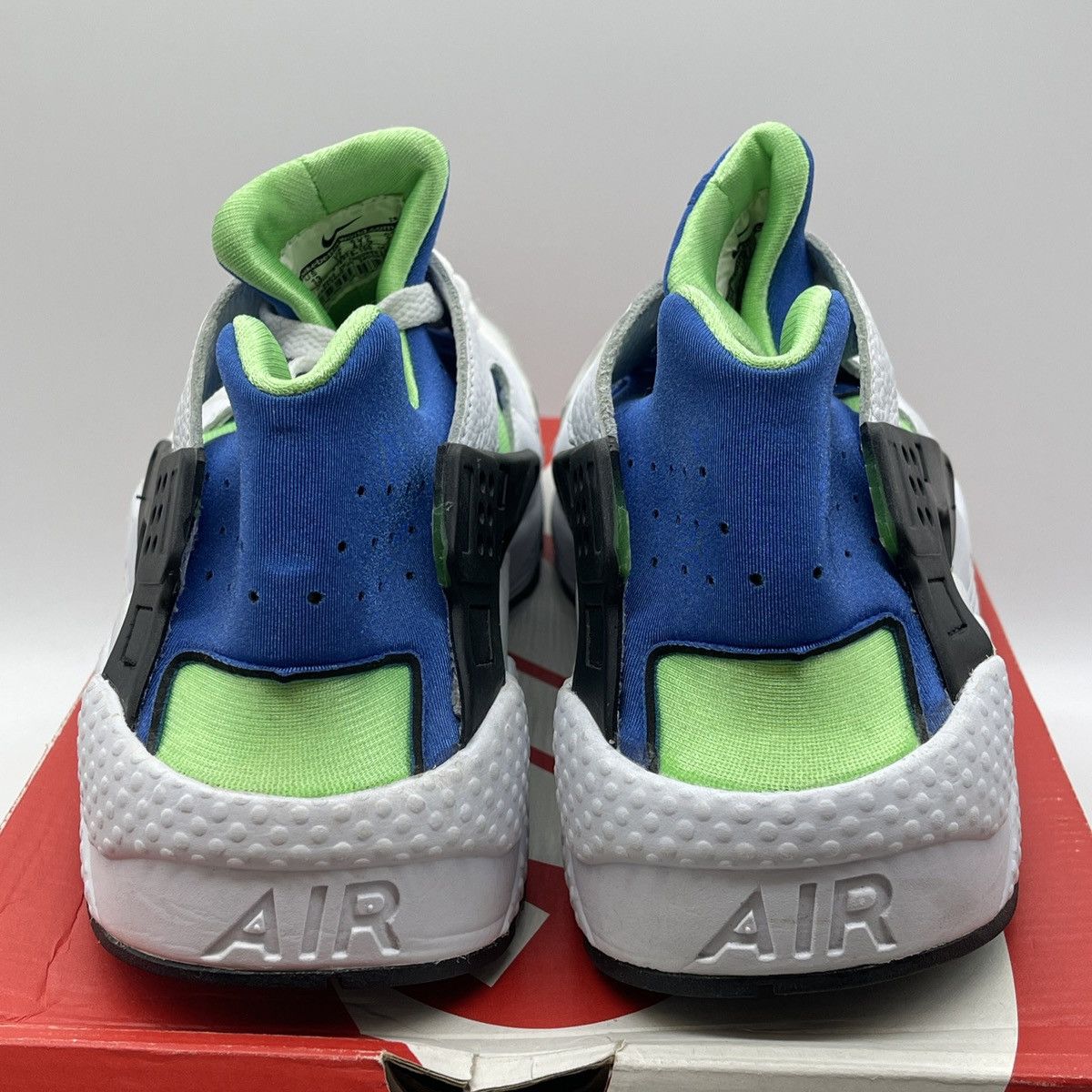 Nike Air huarache scream green Size US 13 / EU 46 - 10 Thumbnail