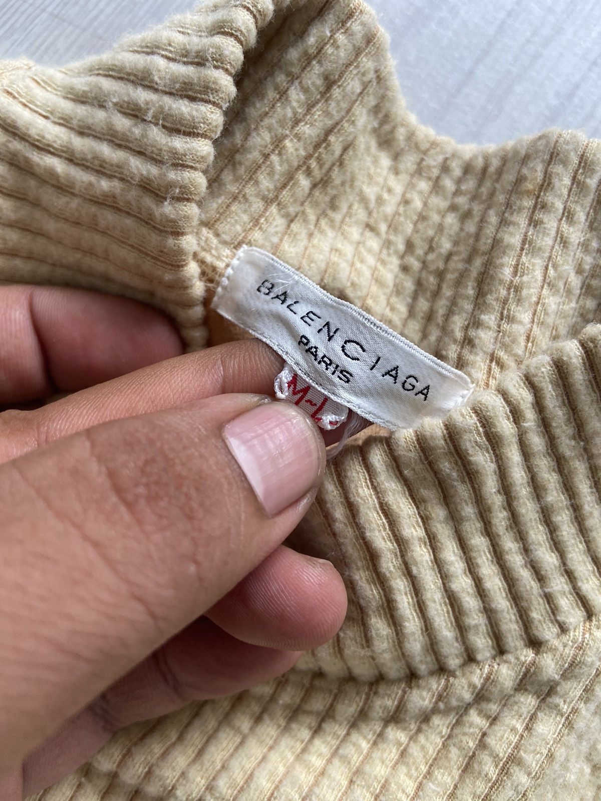 Balenciaga Vintage 1990’s Corduroy BB Logo Turtle Neck Long Sleeve Size US L / EU 52-54 / 3 - 5 Thumbnail