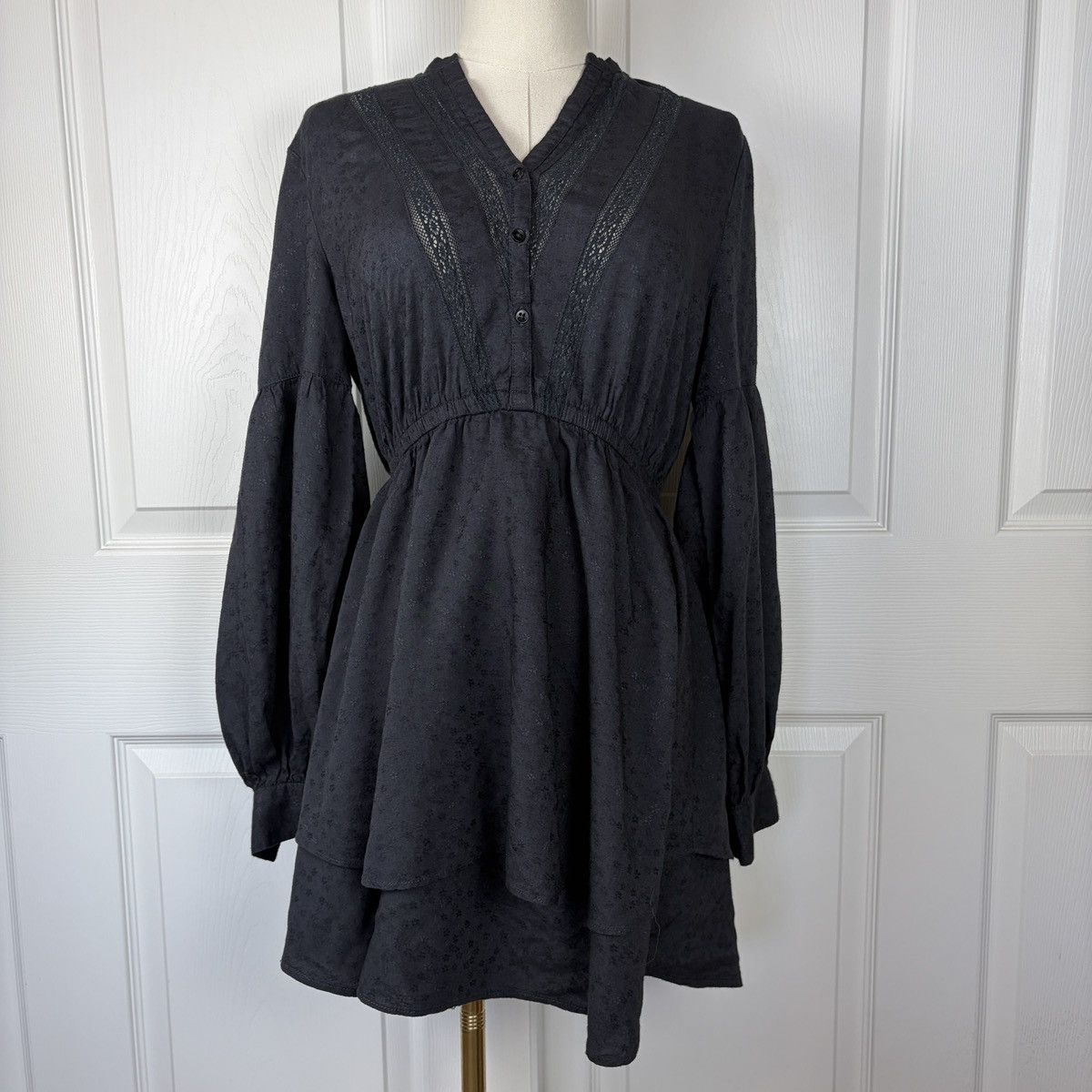 Billabong Billabong black lace mini long sleeve dress Size XS / US 0-2 / IT 36-38 - 1 Thumbnail