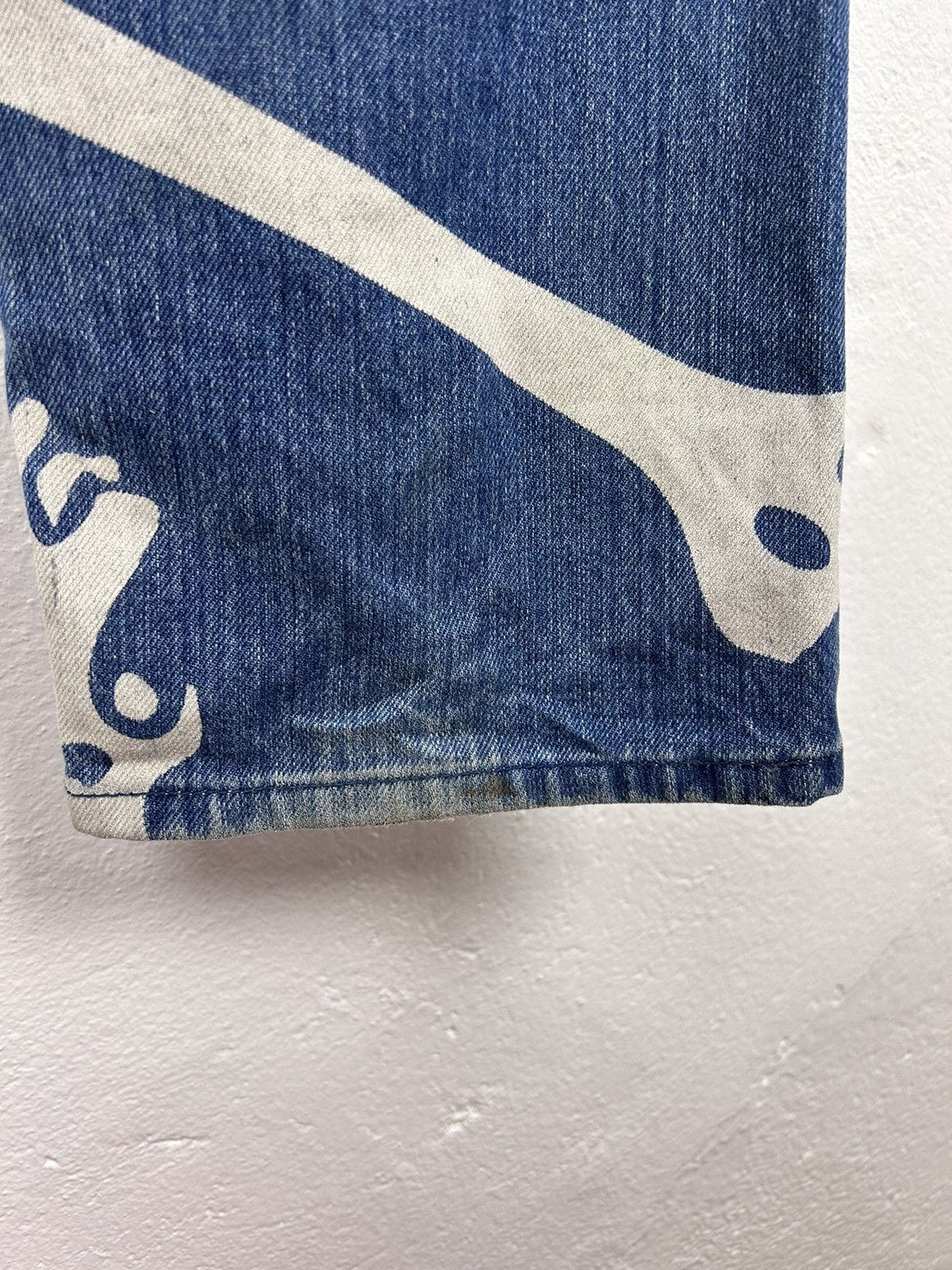 Life's a Beach Life's A Beach Allover Bones Print Denim Jeans Surfing Size US 34 / EU 50 - 9 Thumbnail
