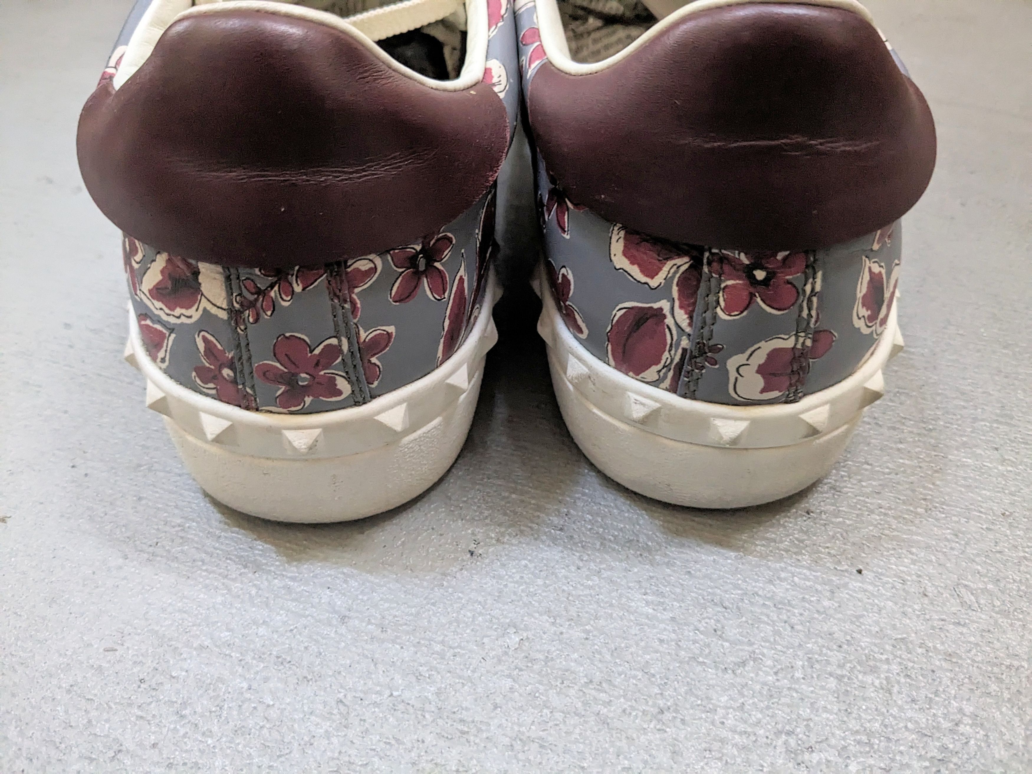 Valentino Valentino Rockstud Sneakers 9.5 42.5 Floral Gray Leather Size US 9.5 / EU 42-43 - 15 Thumbnail