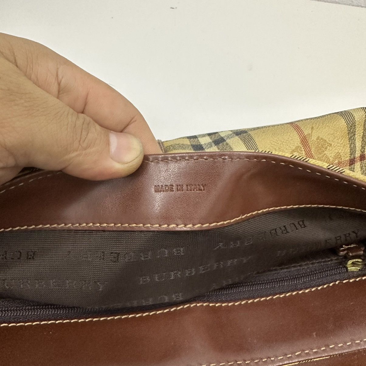 Burberry ‼️YES‼️ AUTHENTIC BURBERRY NOVA CHECK SHOULDER HANDBAG Size ONE SIZE - 12 Thumbnail