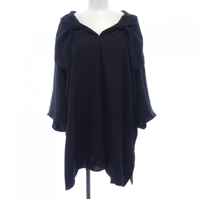 Hermes Hermes Silk Greek Style Cape Size US M / EU 48-50 / 2 - 1 Thumbnail