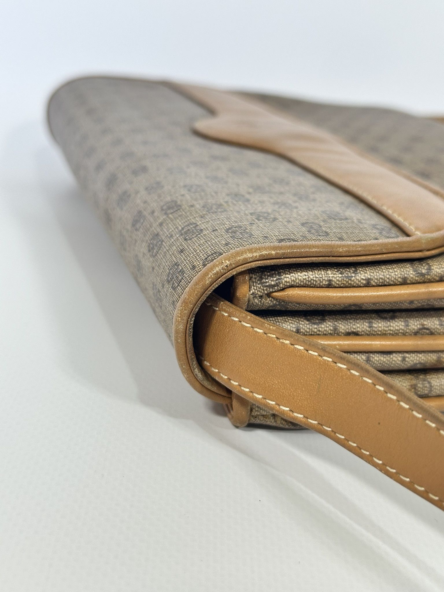 Gucci Gucci Crossbody Bag Micro GG Monogram Vintage Beige Size ONE SIZE - 7 Thumbnail