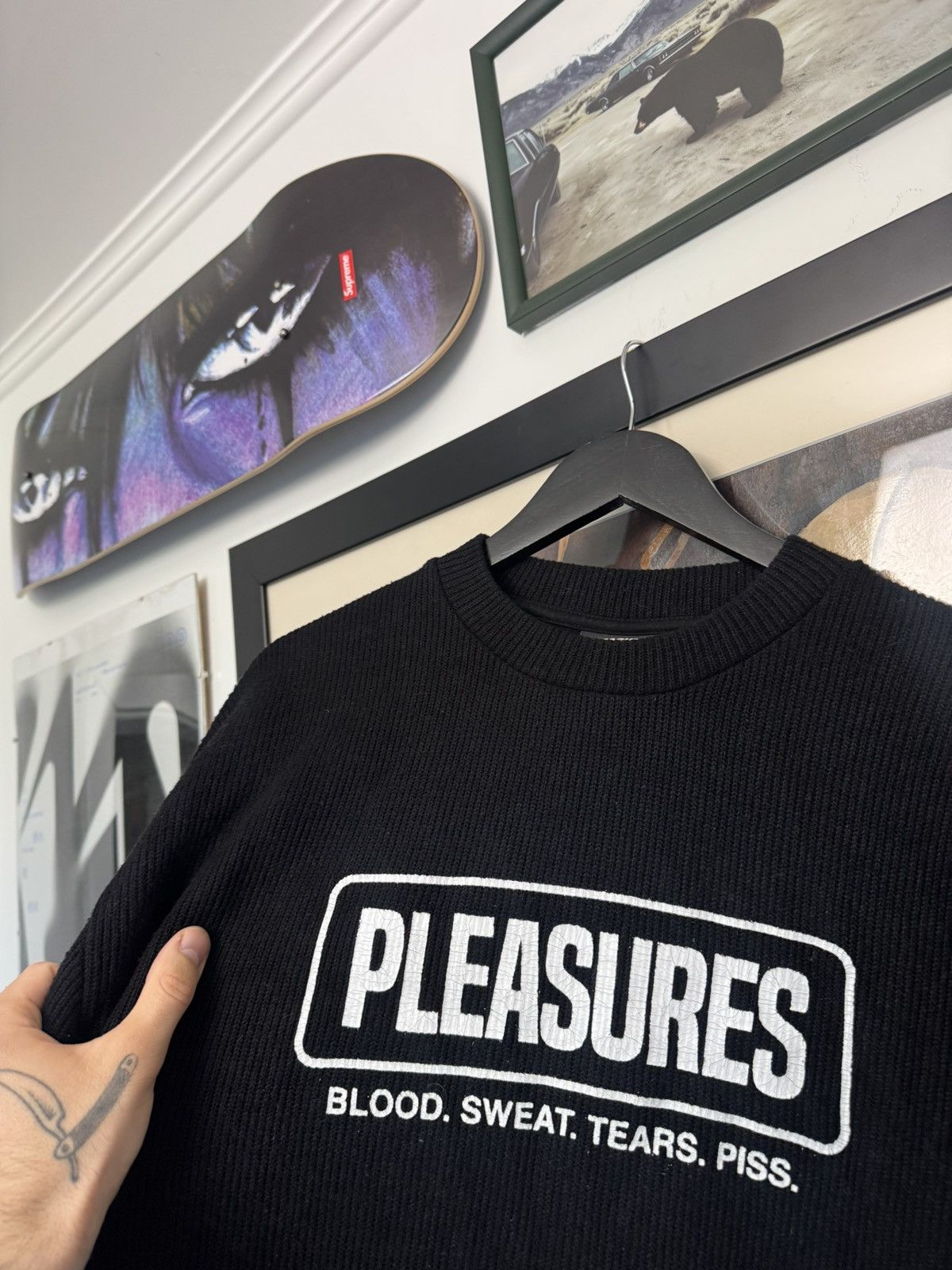 Pleasures Pleasures Blood Sweat Tears Piss Print Black White Knit Rare Size US L / EU 52-54 / 3 - 2 Thumbnail