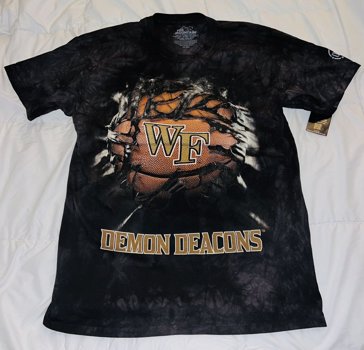 NCAA × The Mountain WF DEMON DEACONS / THE MOUNTAIN TEE Size US L / EU 52-54 / 3 - 4 Thumbnail