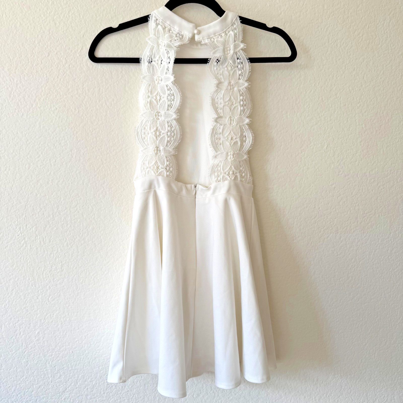 Other White Halter Dress Crochet Lace Open Back Mini Bridal Shower Size S / US 4 / IT 40 - 2 Thumbnail